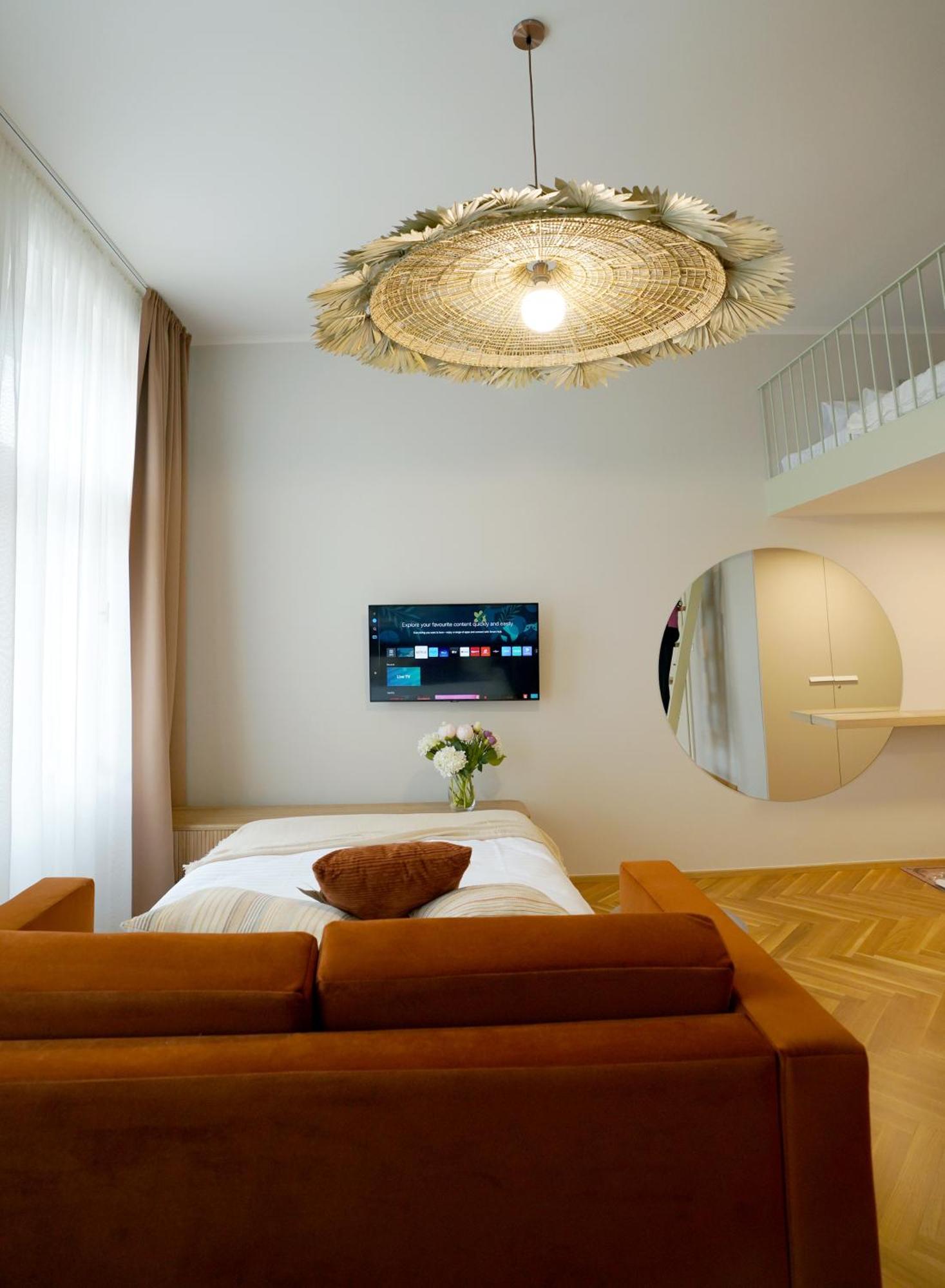 Luxemi Apartments I City Center Premium Studio براغ المظهر الخارجي الصورة