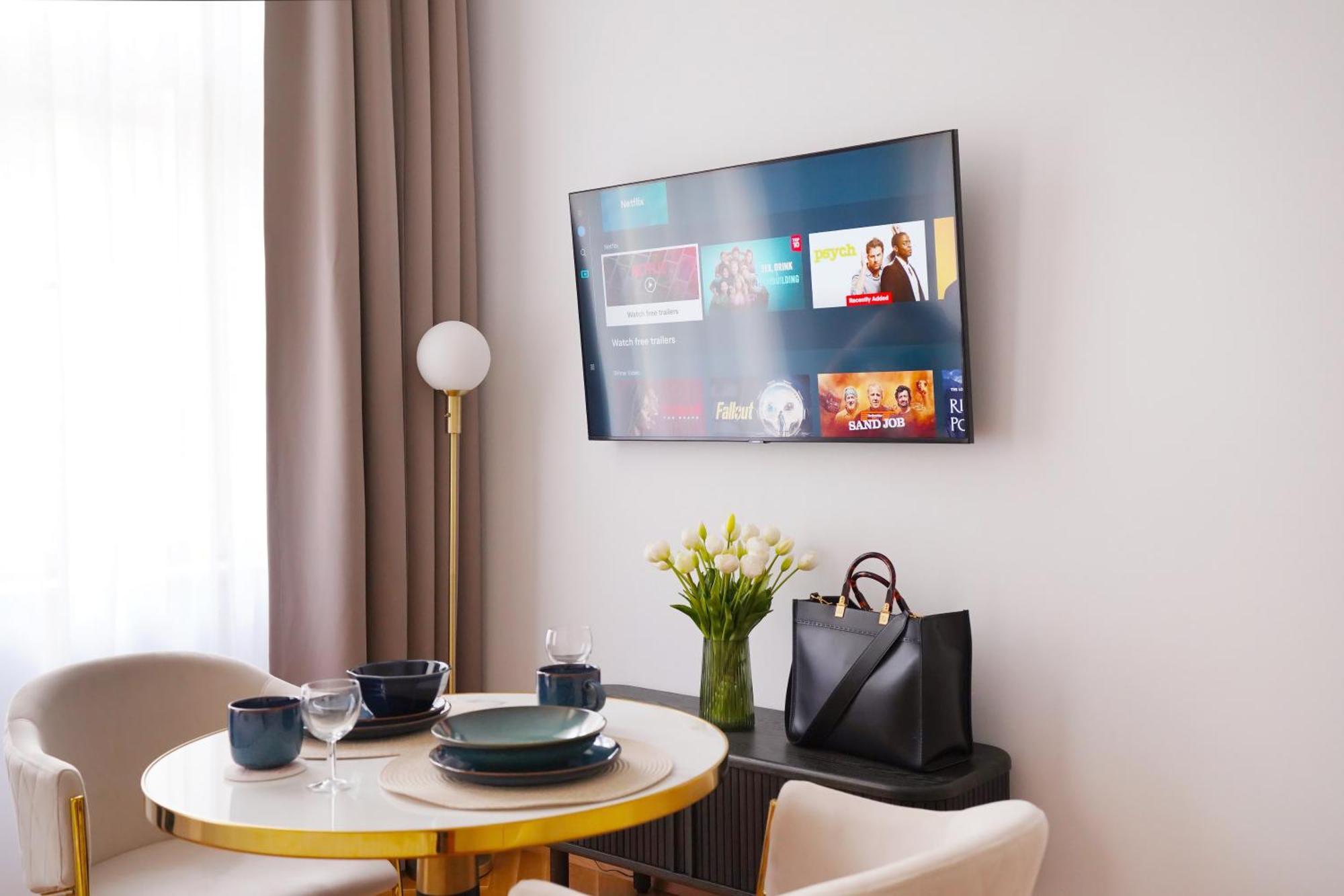 Luxemi Apartments I City Center Premium Studio براغ الغرفة الصورة