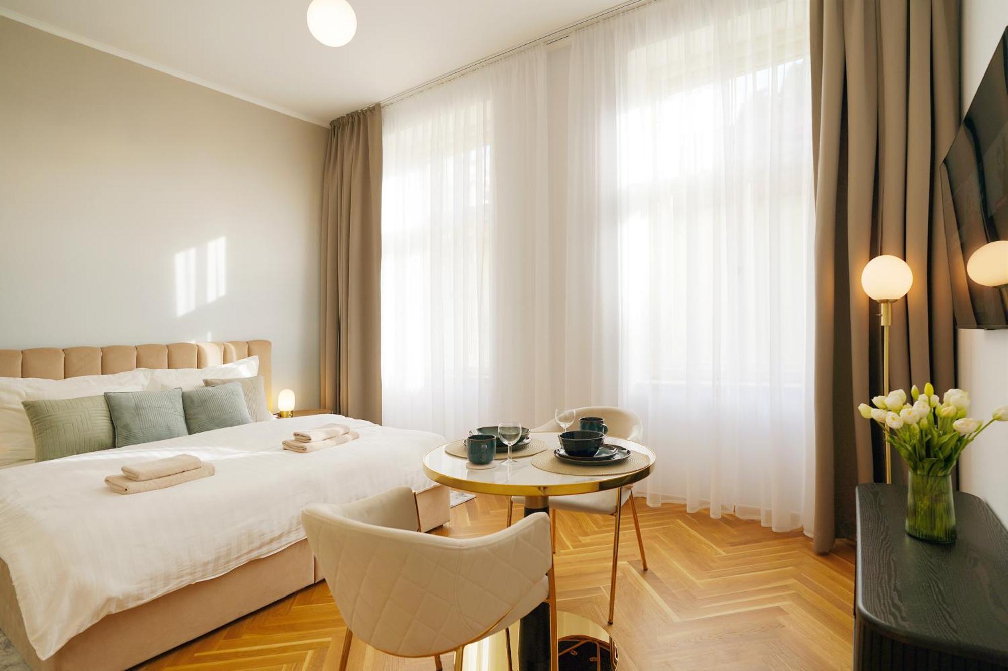 Luxemi Apartments I City Center Premium Studio براغ المظهر الخارجي الصورة